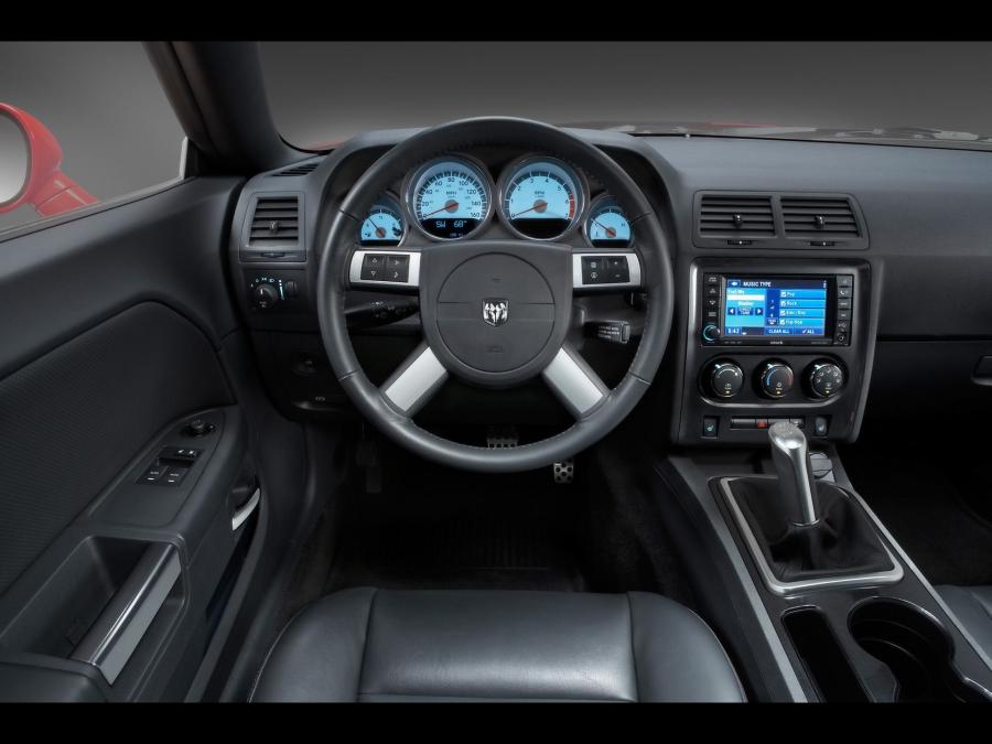  Dodge Challenger R/T 2008 года  (фото 112 из 139)